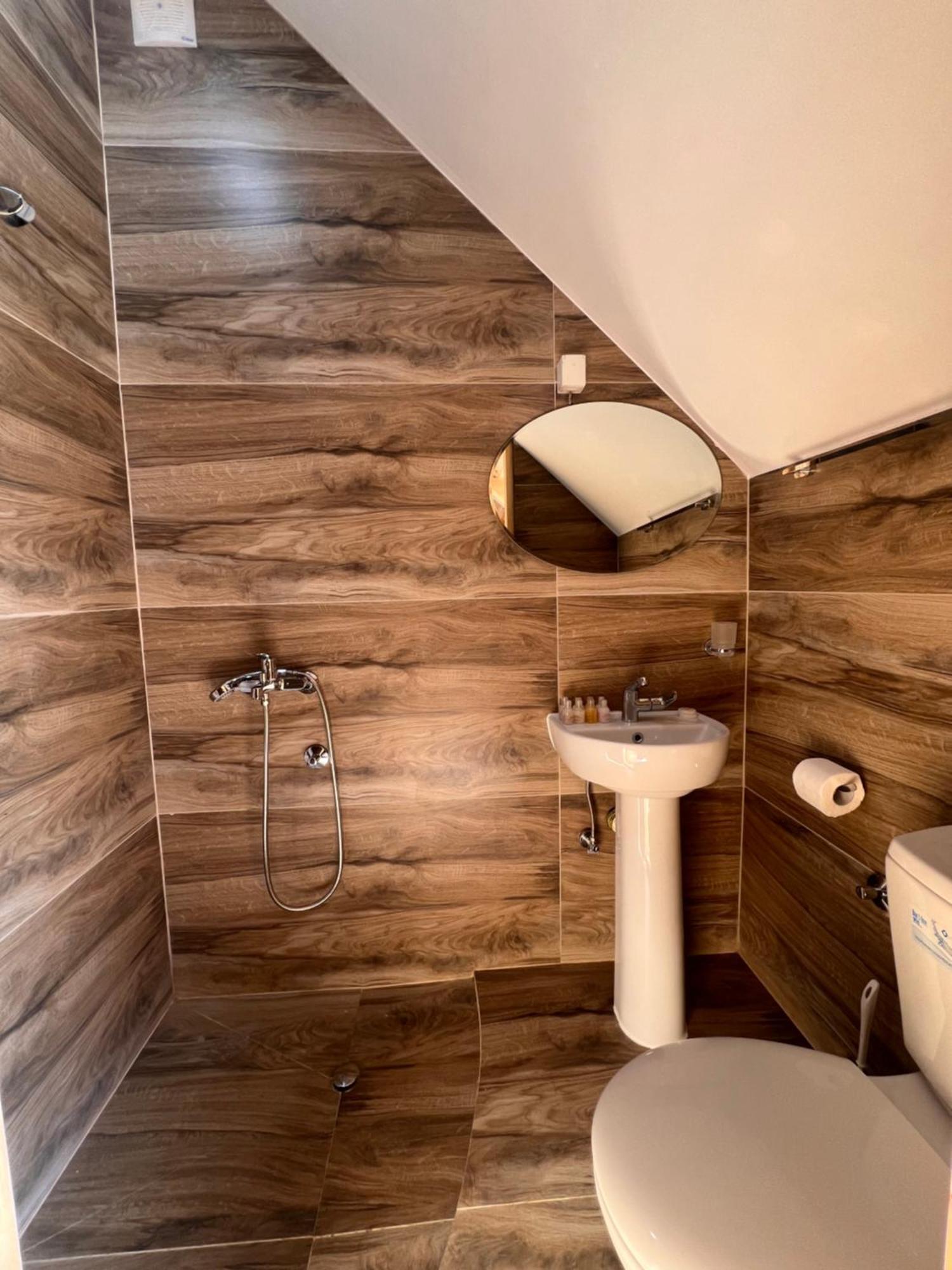 Cozy Bungallows Podgorica Kültér fotó